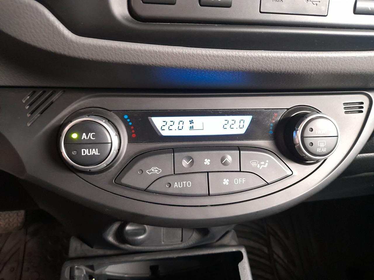 Toyota Yaris 1.5 Hybrid 5 porte Cool
