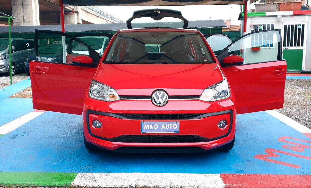 VOLKSWSWAGEN UP 1,0 BENZINA PARI NUOVO SOLO 19 MILA KM