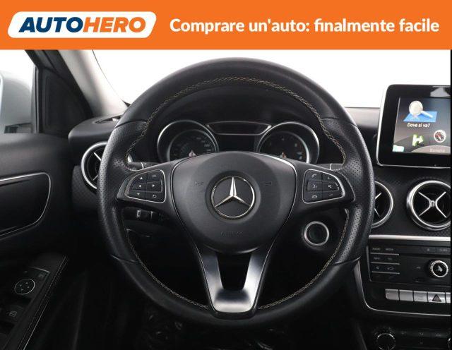 MERCEDES-BENZ A 200 d Automatic 4Matic Sport