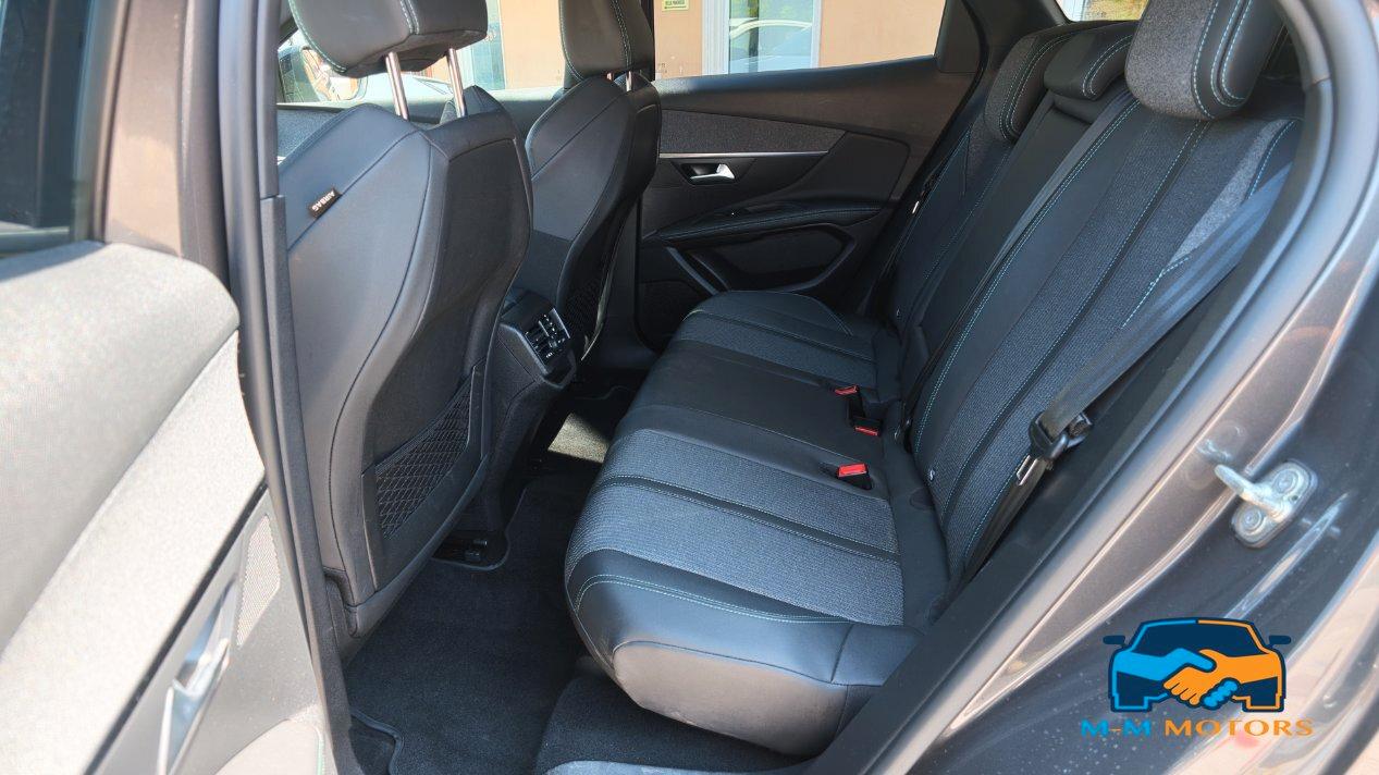 Peugeot 3008 30080 Allure Pack 130cv