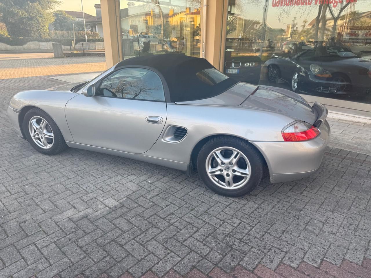 Porsche Boxster 2.5i 24V cat