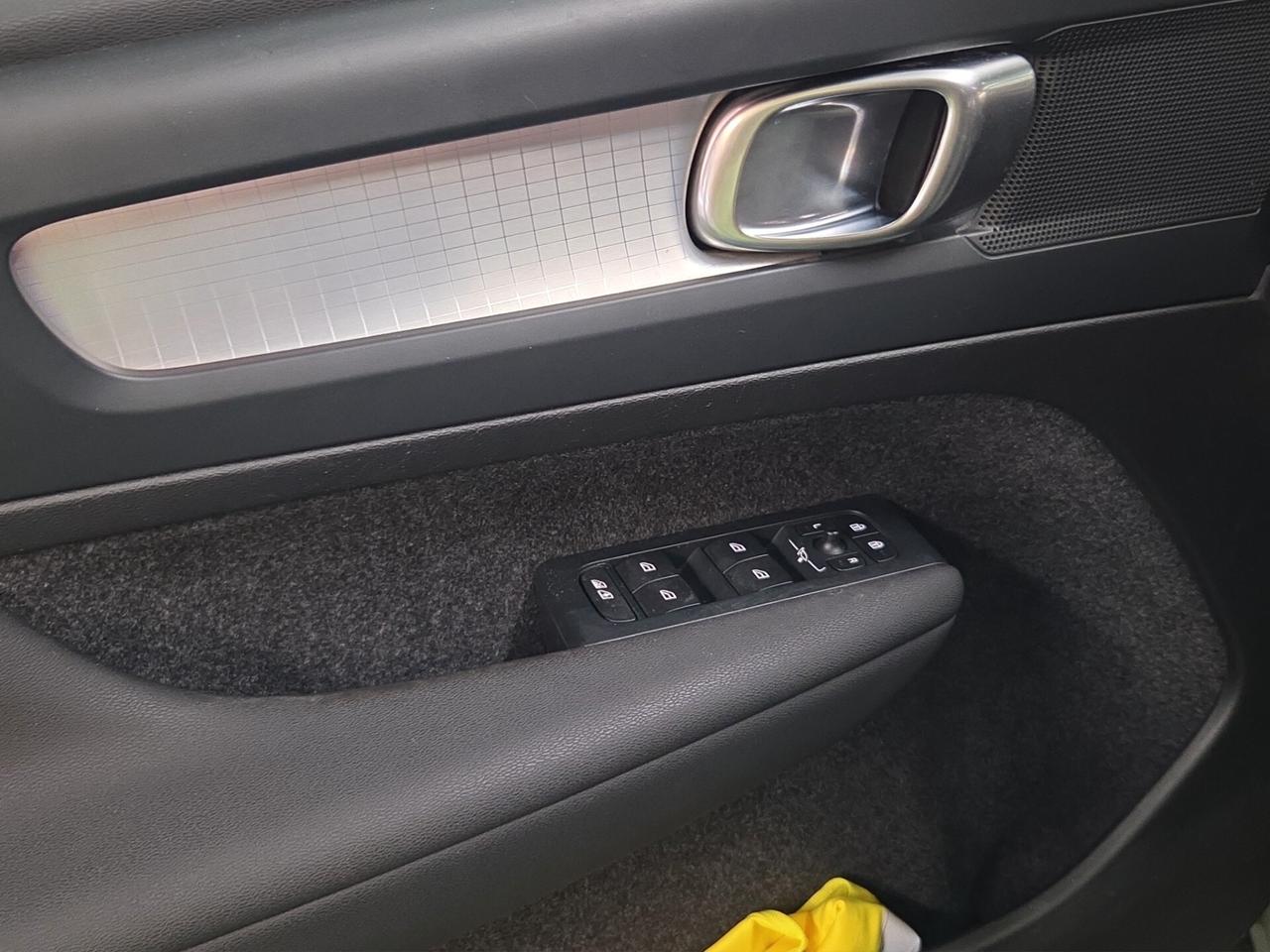 Volvo XC40 T5 Recharge Plug-in Hybrid automatico Core