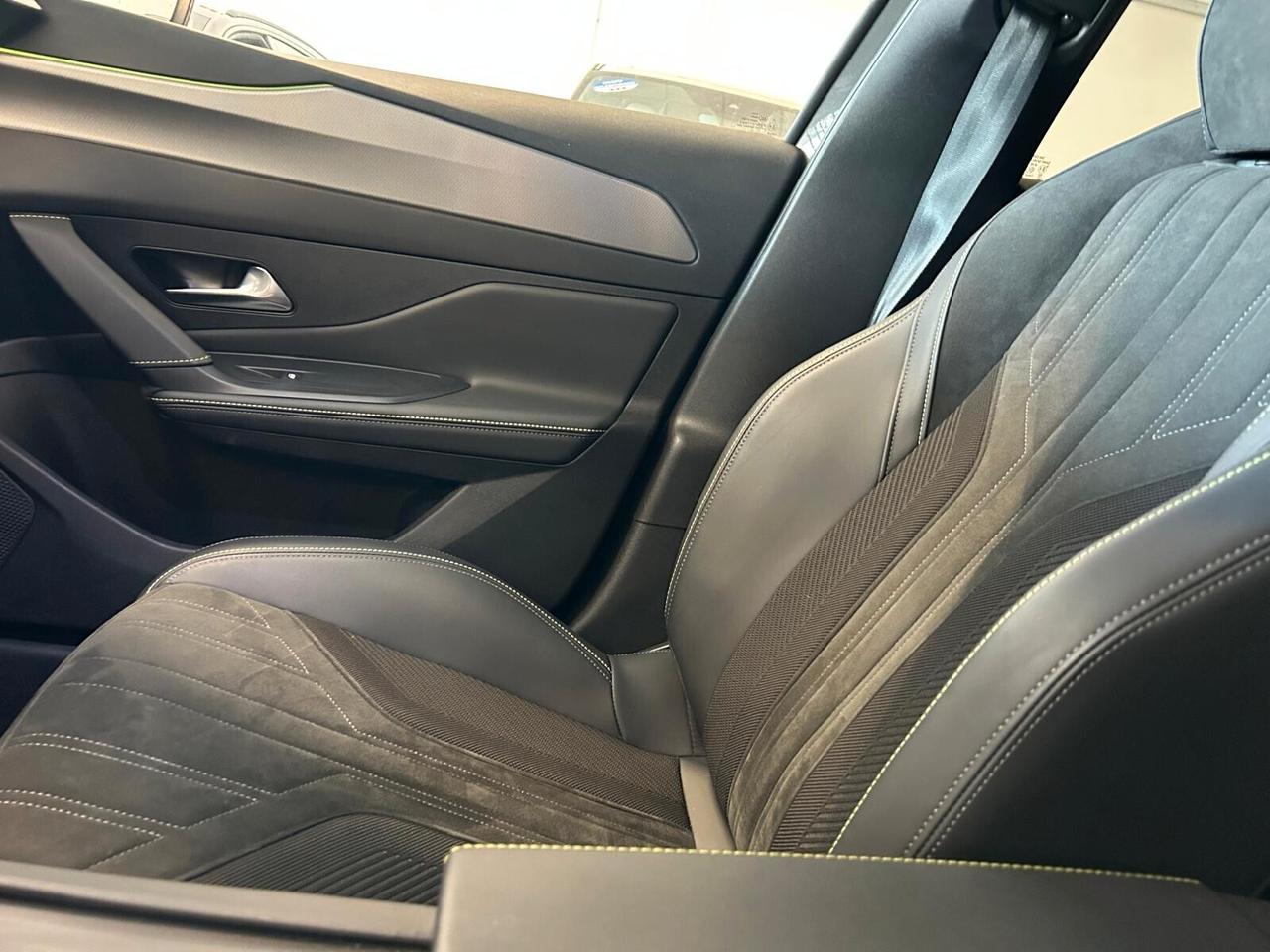 Peugeot 408 GT PureTech 130 EAT8 SPOTICAR