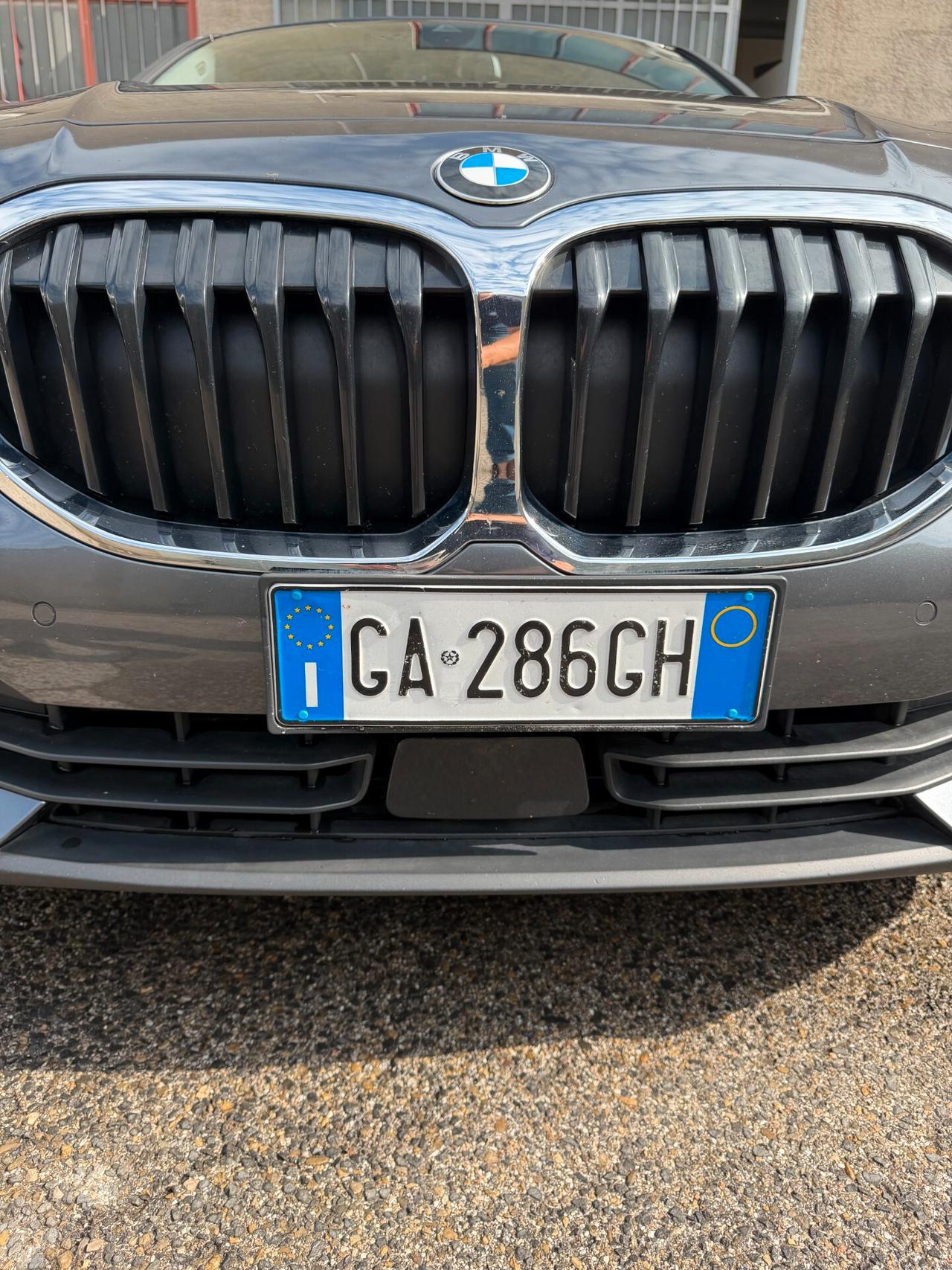 Bmw 116 116d 5p. Business Advantage