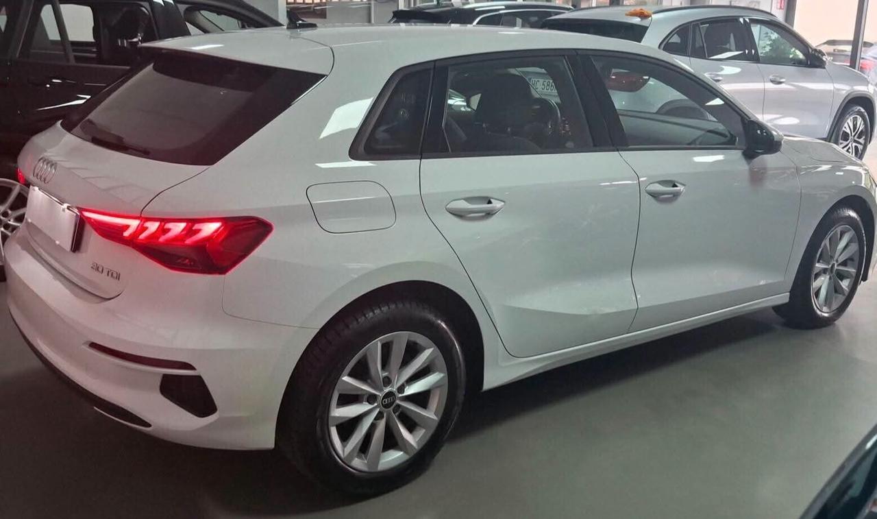 Audi A3 SPB 30 TDI automatica fari full led