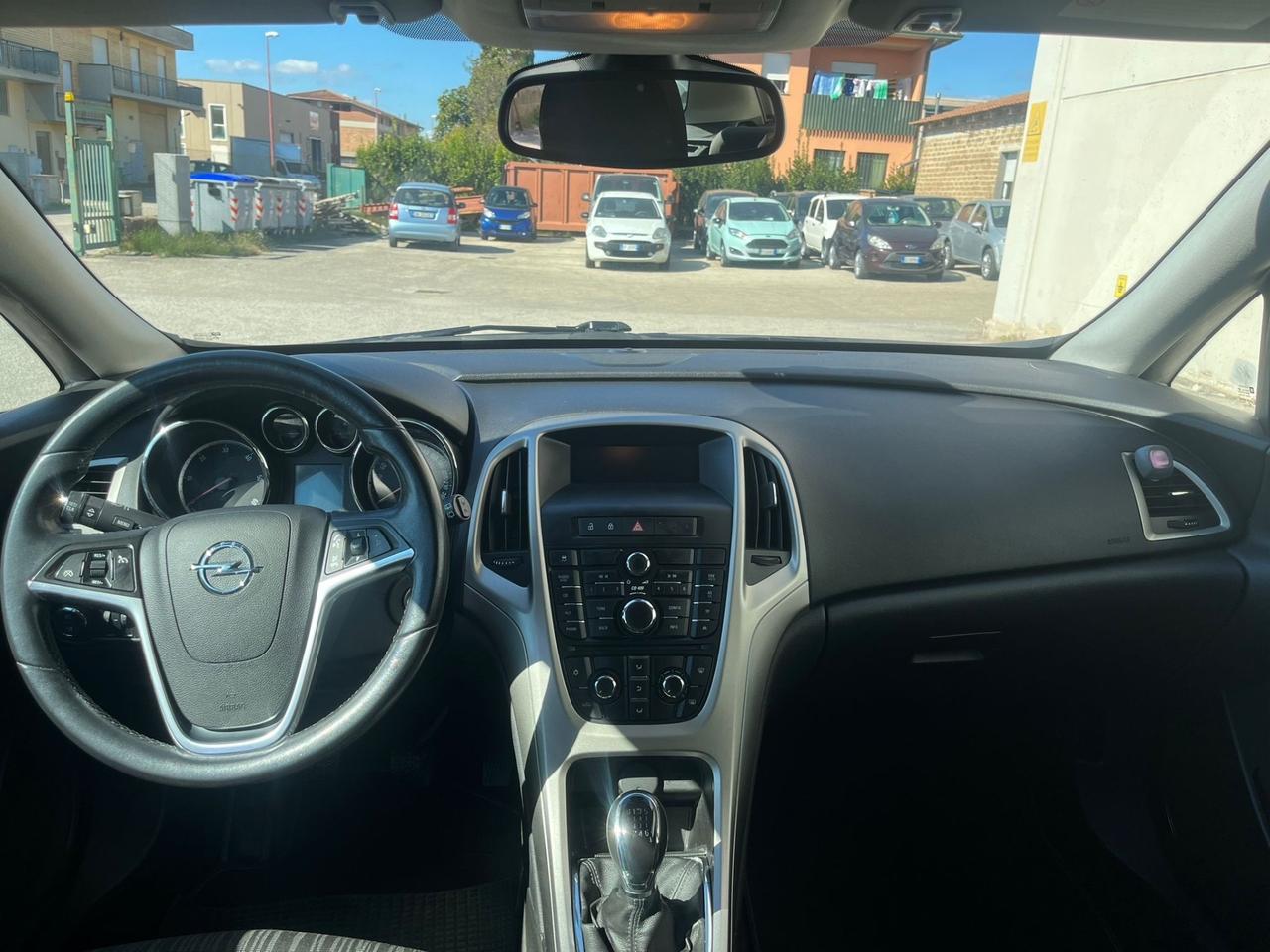 Opel Astra 1.7 CDTI Sports Tourer Cosmo 148000 km