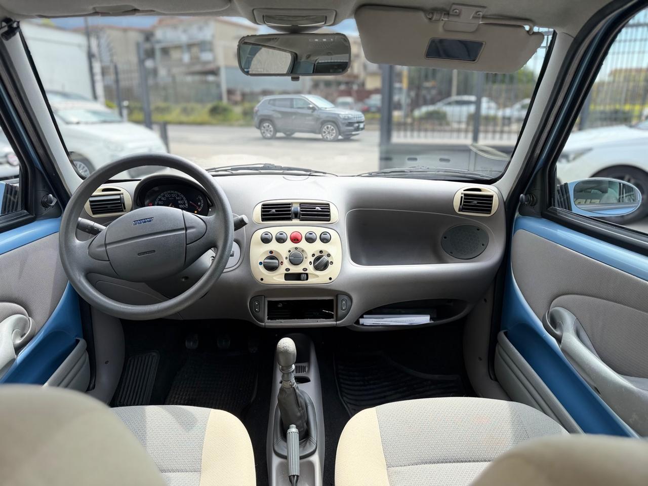 Fiat 600 1.1 aria condizionata e idroguida con soli 90 mila km