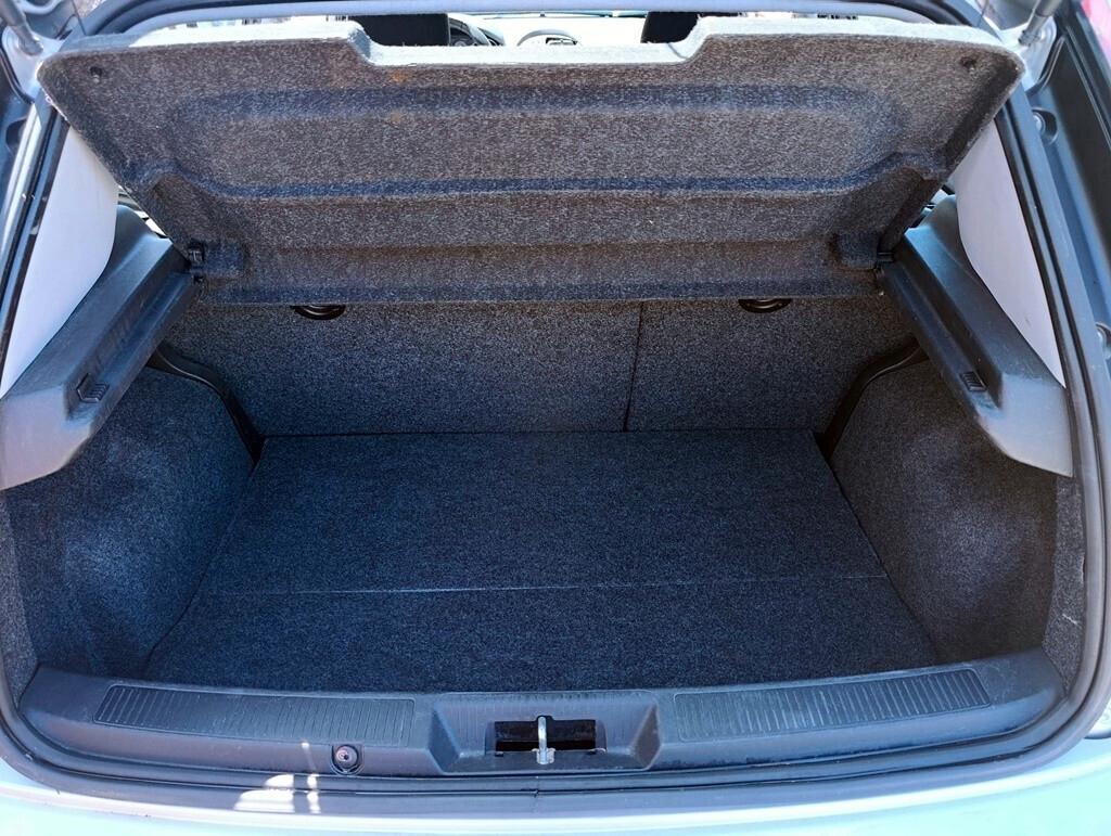 Fiat Punto 1.4 8V 5 porte METANO CASA MADRE