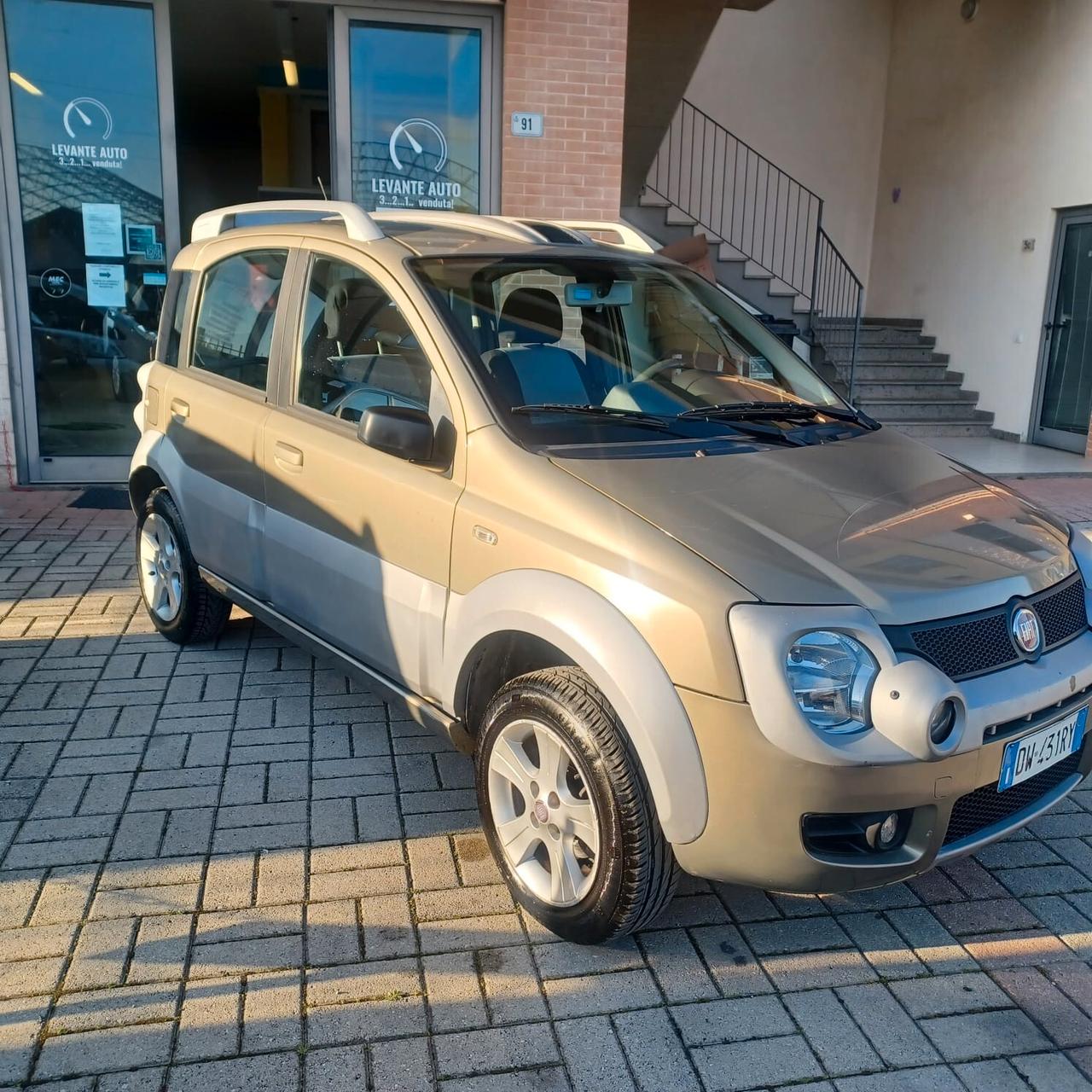 165898K PANDA CROSS 1.3 MJTD 4X4 INTROVABILE