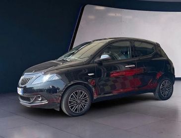 Lancia Ypsilon Ypsilon 1.0 FireFly 70cv Hybrid Silver