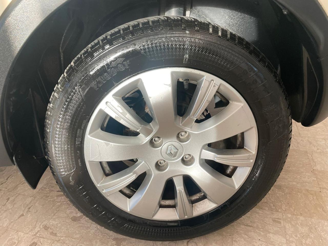 RENAULT CAPTUR 1.5 DCI 90 CV 98.000 KM
