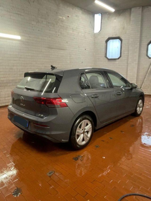 VOLKSWAGEN Golf 1.0 eTSI EVO DSG Life