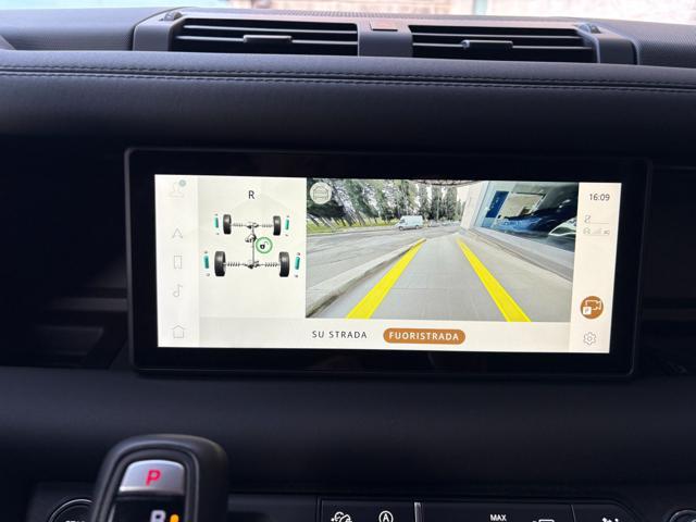 LAND ROVER Defender 110 3.0D I6 200 CV AWD Auto X-Dynamic SE AUTOCARRO