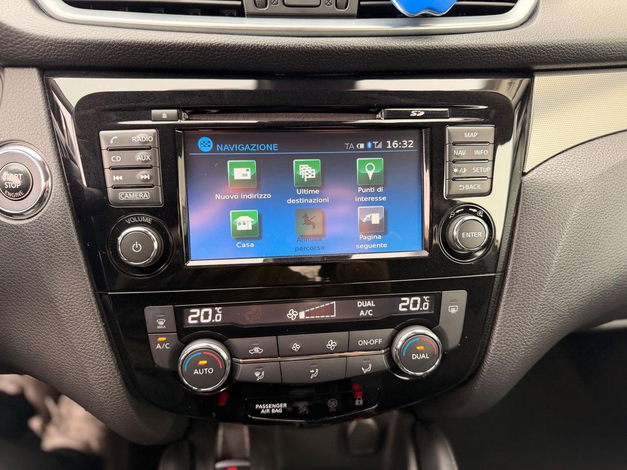 Nissan Qashqai N-Connecta 1.2 DIG-T #9905