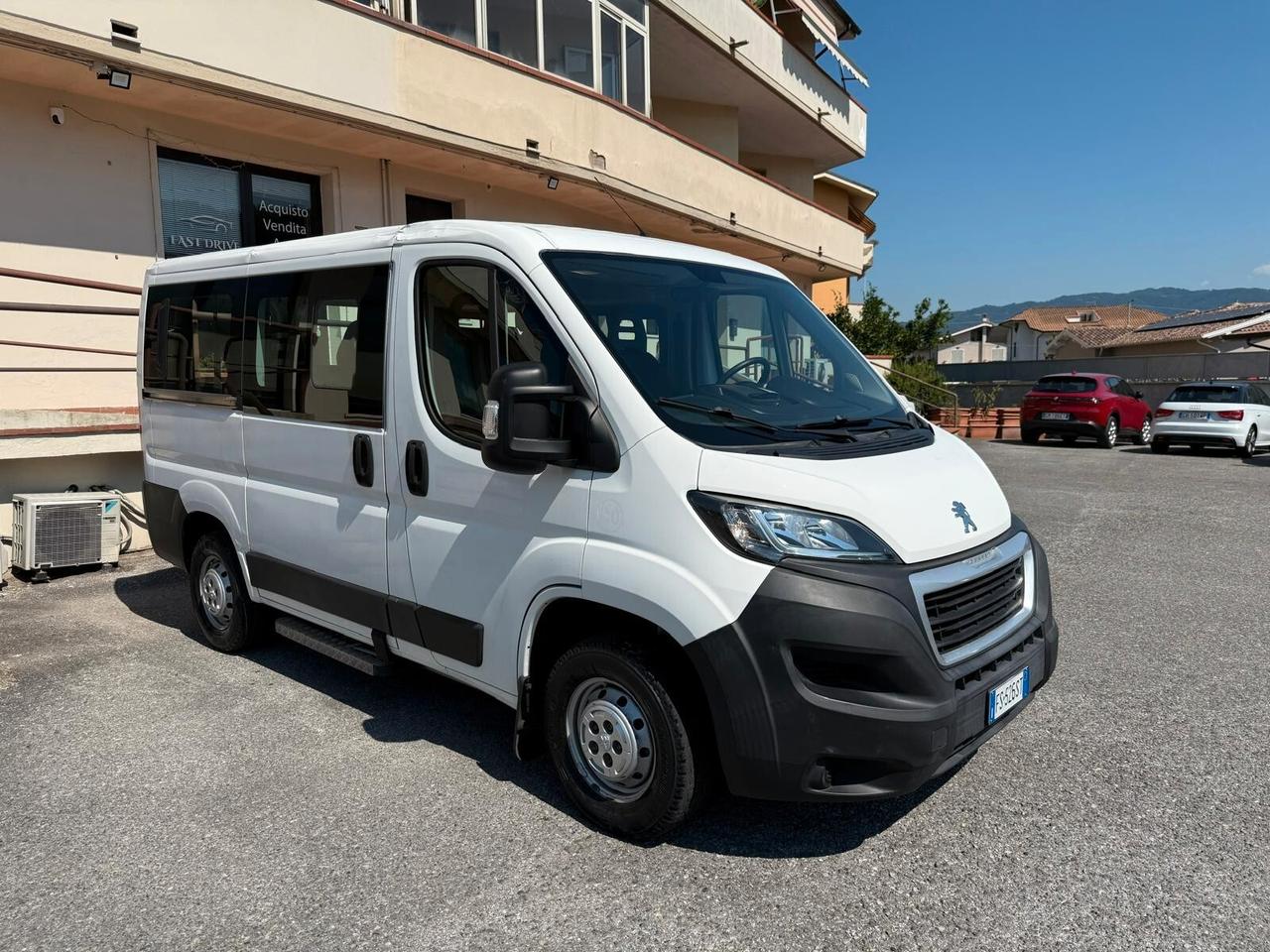 Peugeot Boxer 330 2.0 BlueHDi/110CV FAP PC-TN Combi Comfort