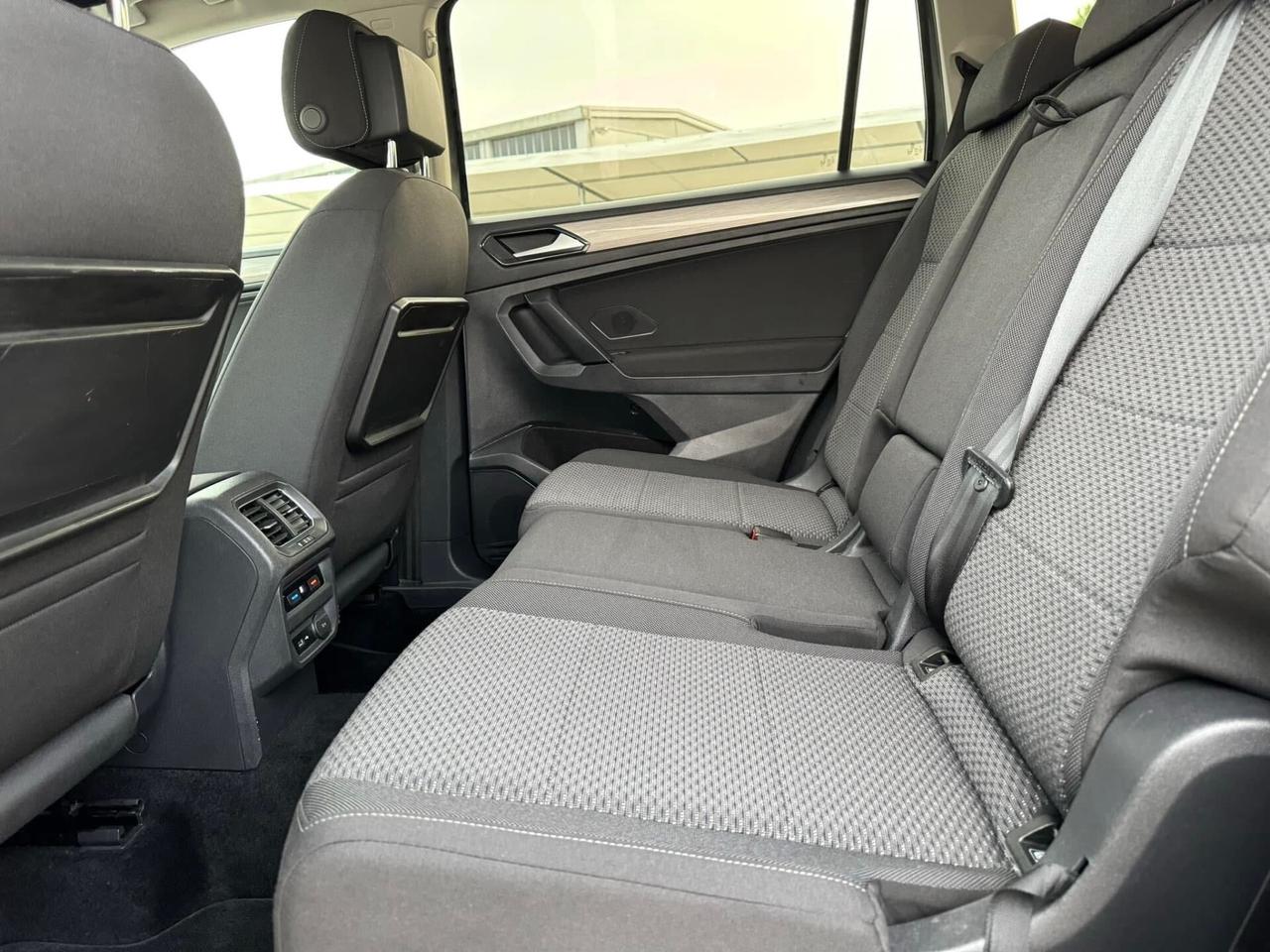 VOLKSWAGEN TIGUAN AllSpace 2.0 Dsg - 7 Posti Navi