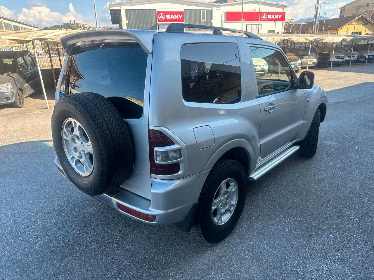 Mitsubishi Pajero 2.5 TDI 3p. GLX