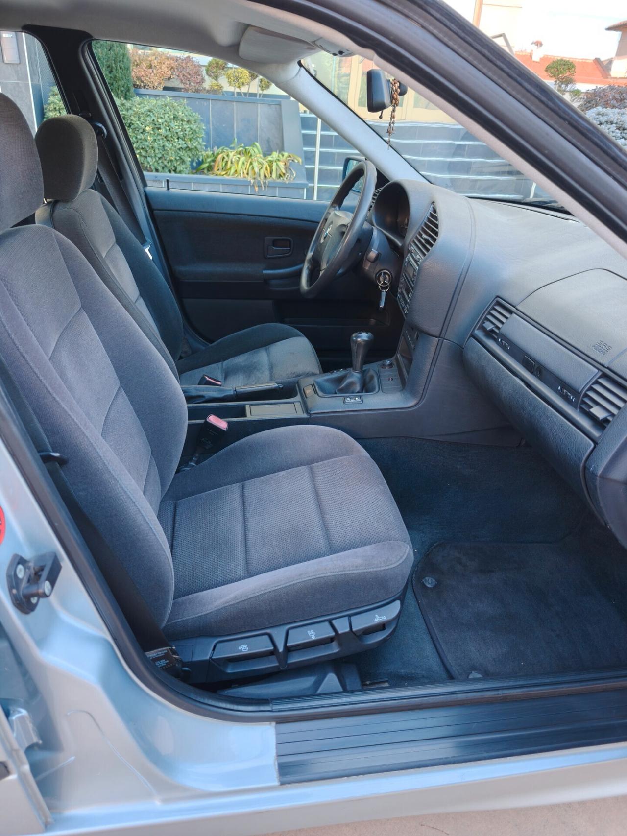 Bmw 318 318i cat 4 porte