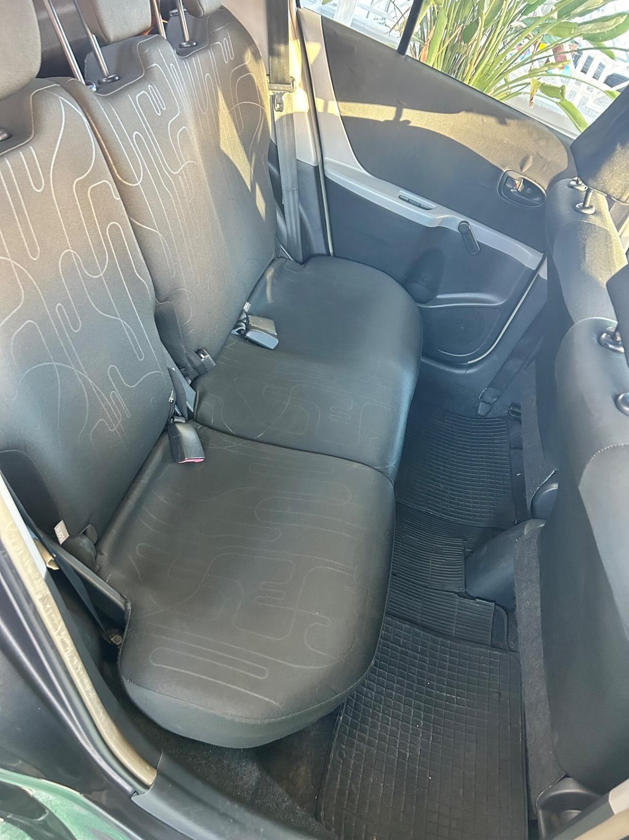 Toyota Yaris 1.0 5 porte