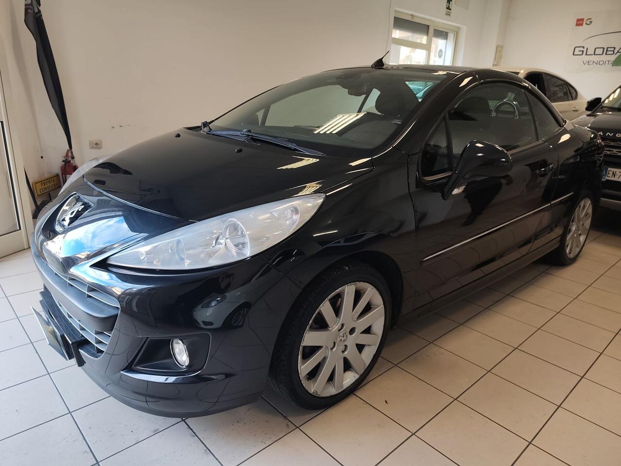 Peugeot 207 1.6 8V HDi 112CV CC Féline