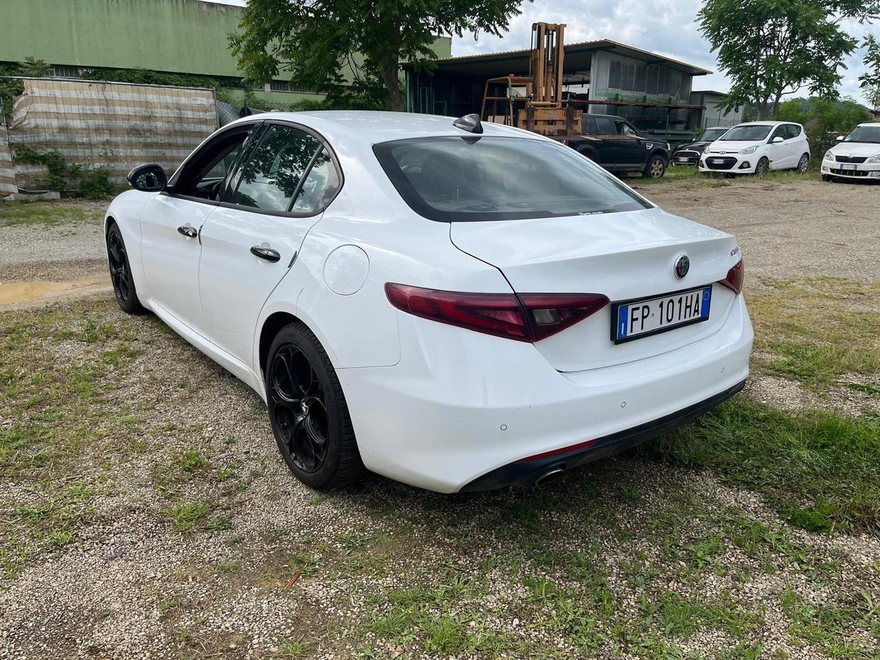 Alfa Romeo Giulia 2.2 Turbodiesel 150 CV AT8 Business