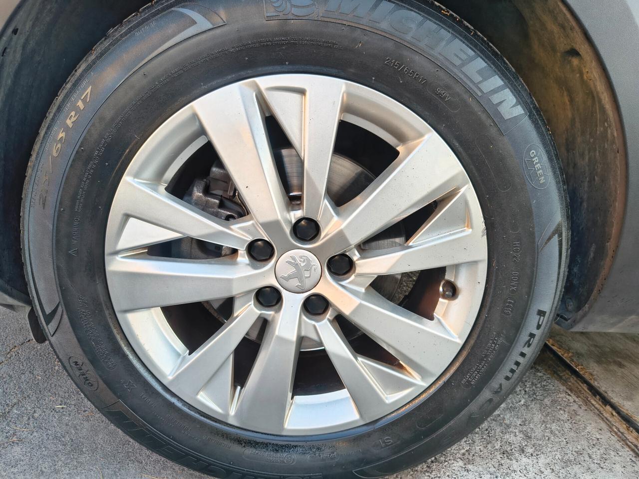 PEUGEOT 3008 SOLO 94.000 KM 1.5 DIESEL ANNO 2019