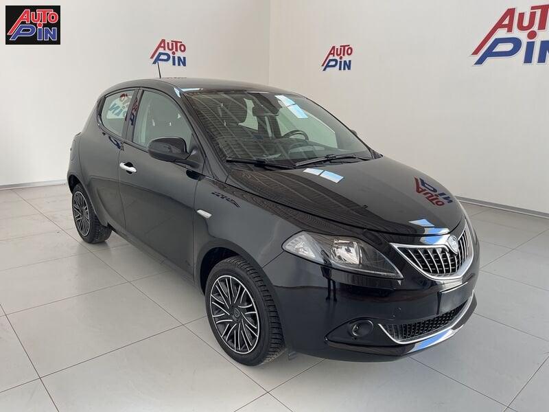 Lancia Ypsilon 1.0 FireFly 5 porte S&S Hybrid Gold *Display*