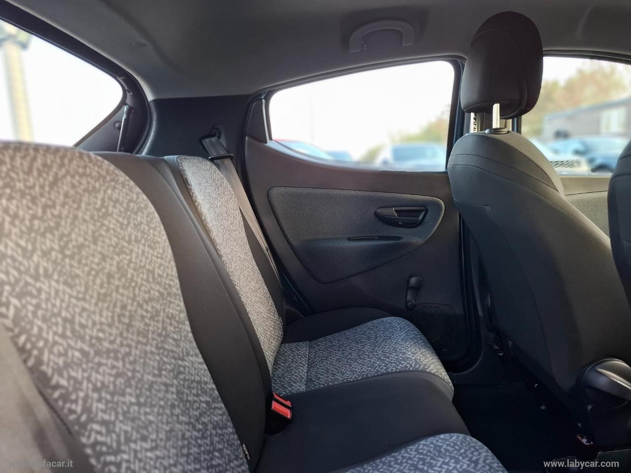 LANCIA Ypsilon 1.0 FireFly 5p.S&S Hybrid Silver