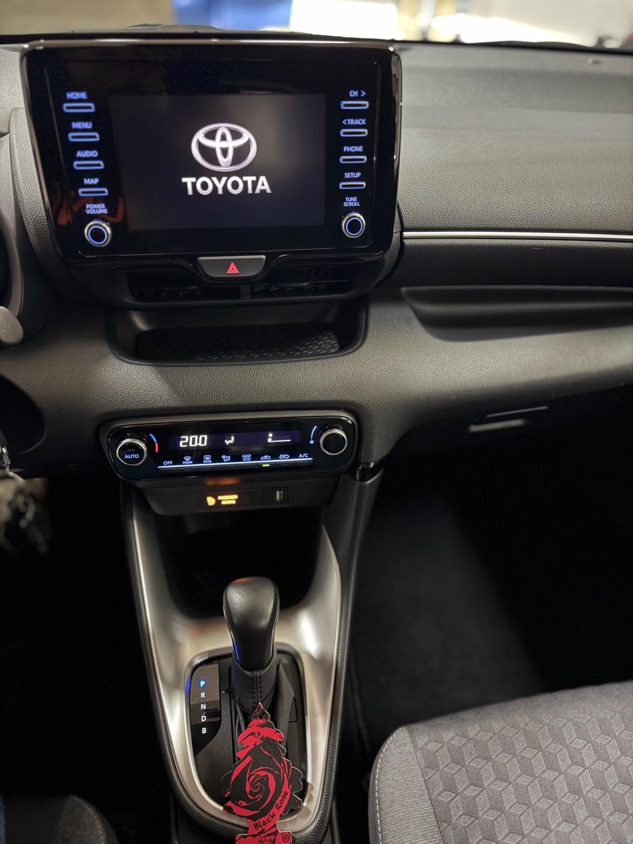 Toyota Yaris 1.5 Hybrid 5 porte Trend