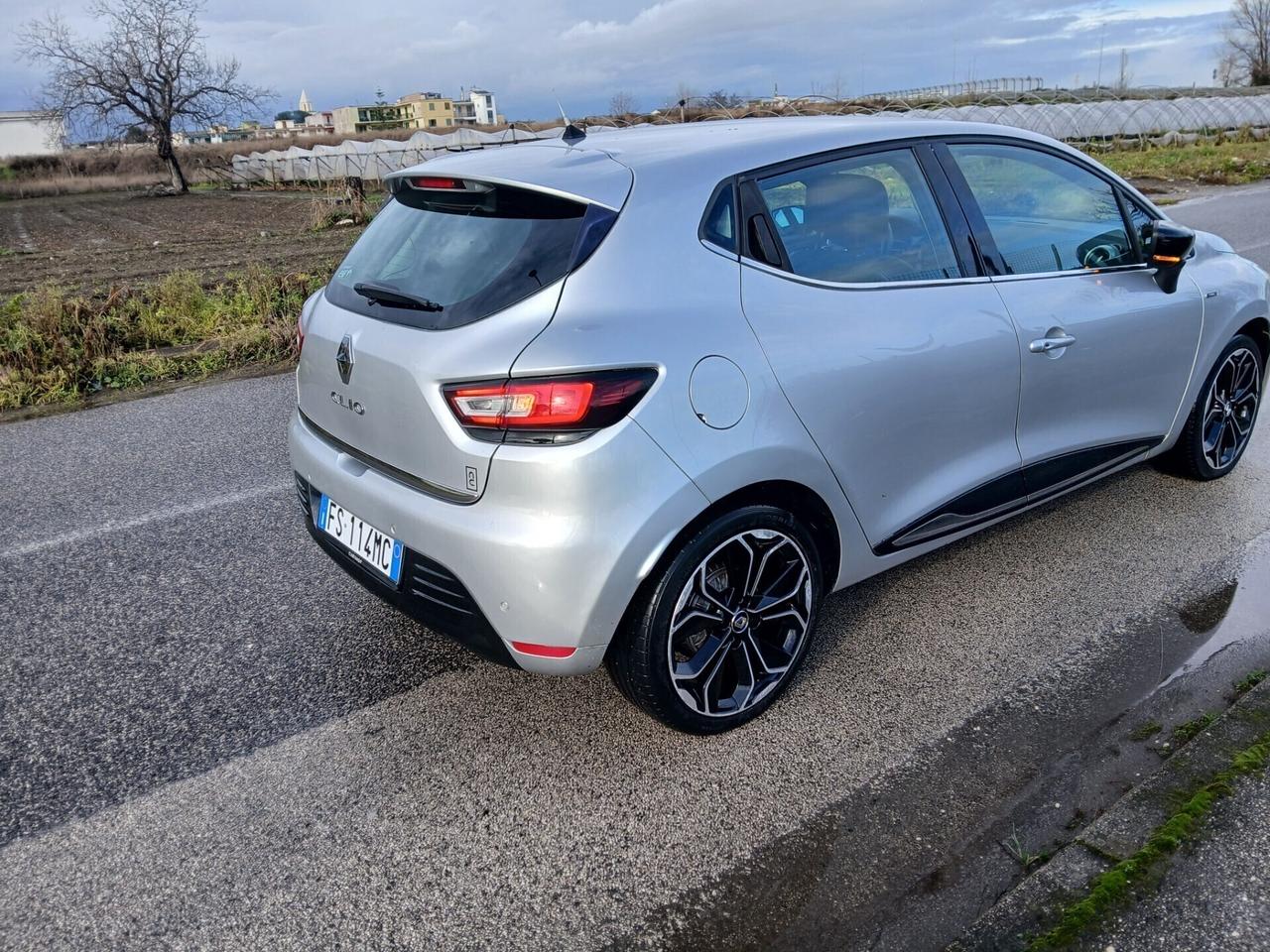 Renault Clio dCi 90 CV 5 porte Duel PARI AL NUOVO