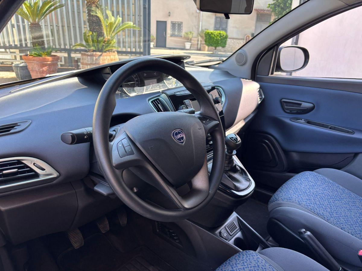 LANCIA Ypsilon 1.0 FireFly 5p.S&S Hybrid Silver