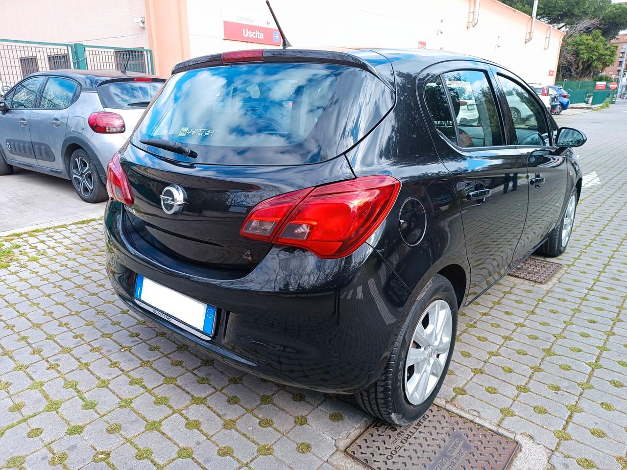 Opel Corsa 1.2 5 porte n-Joy