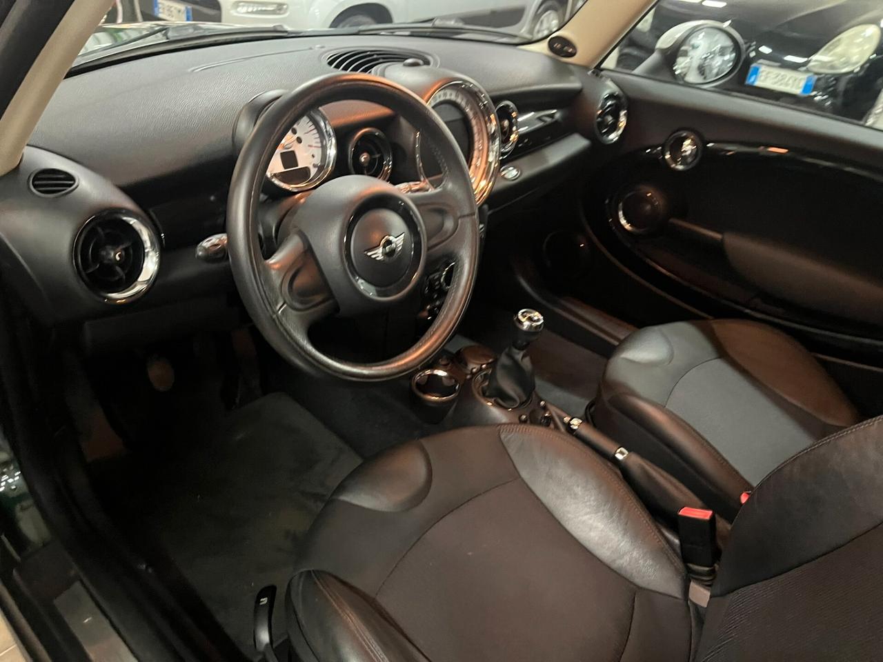 Mini Cooper 1.6 con solo 80mila km