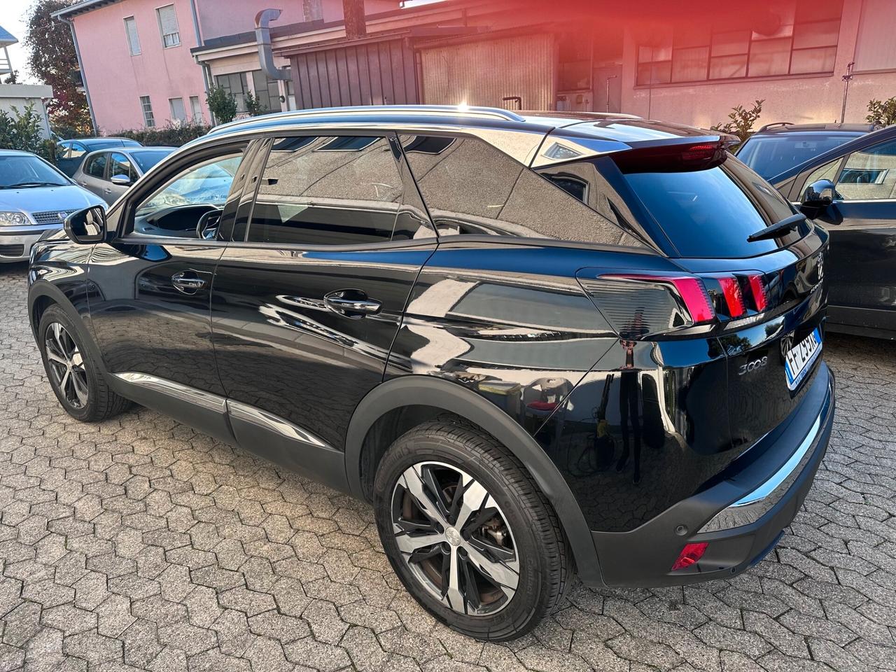 Peugeot 3008 BlueHDi 120 EAT6 S&S Allure