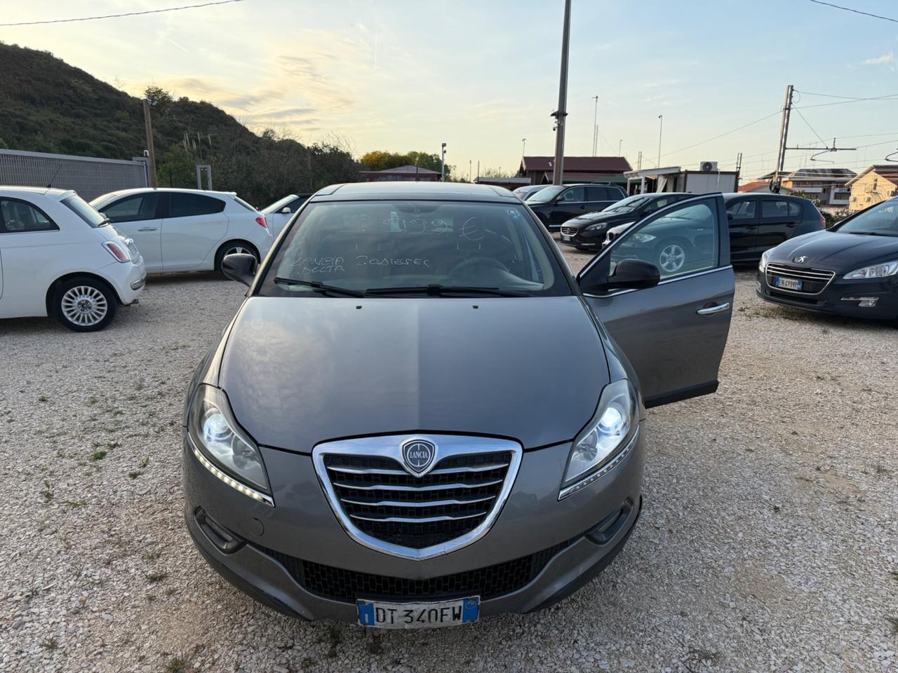 Lancia Delta 2.0 MJT TETTO/navi/Pelle 2.900€