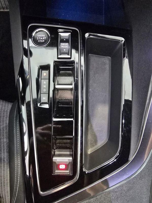 Peugeot 3008 BlueHDI 130 EAT8 S&S Allure Pack