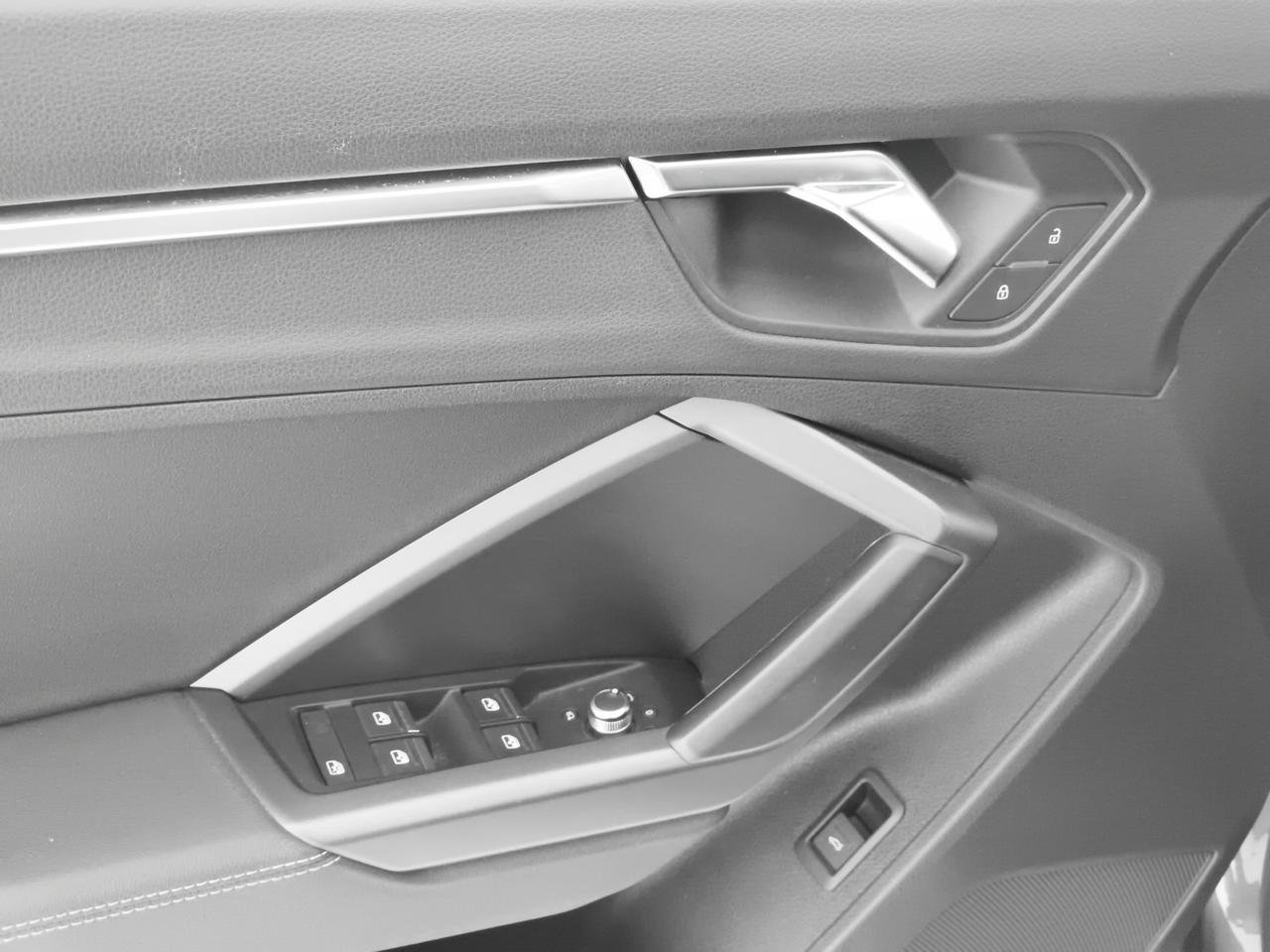 Audi Q3 Sportback 40 2.0 tdi S line edition quattro 190