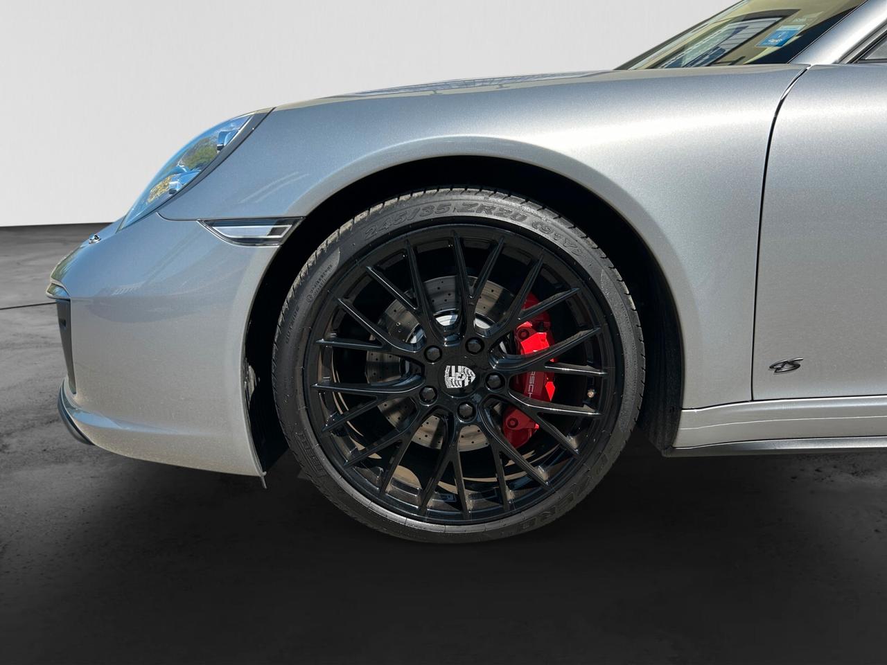 Porsche 911 Carrera 4S Cabriolet PDK Interni heritage design