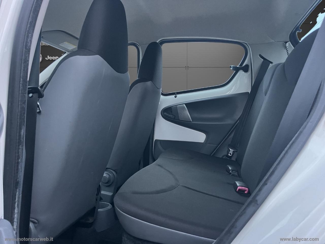 TOYOTA Aygo 1.0 12V VVT-i 5p. Deep Ocean Conn.