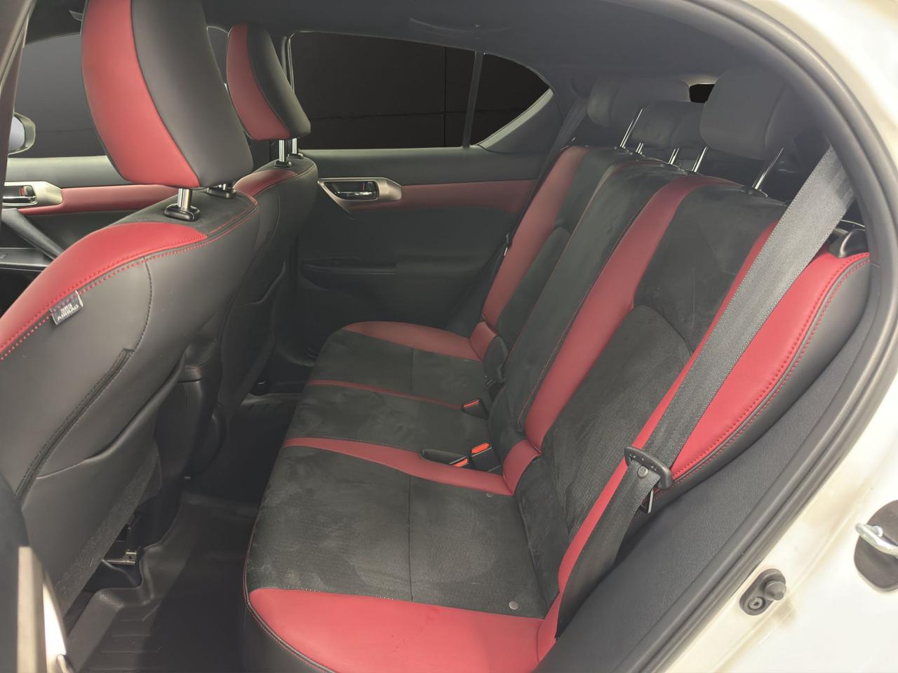 Lexus CT 200h 1.8 hybrid F-Sport cvt