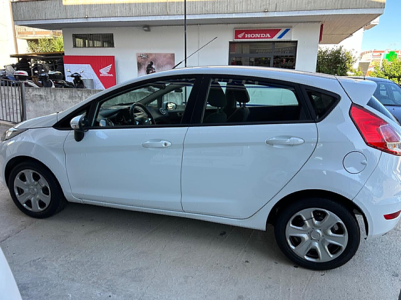 FORD FIESTA DIESEL 75 CV NEOPATENTATI!!!! 2013