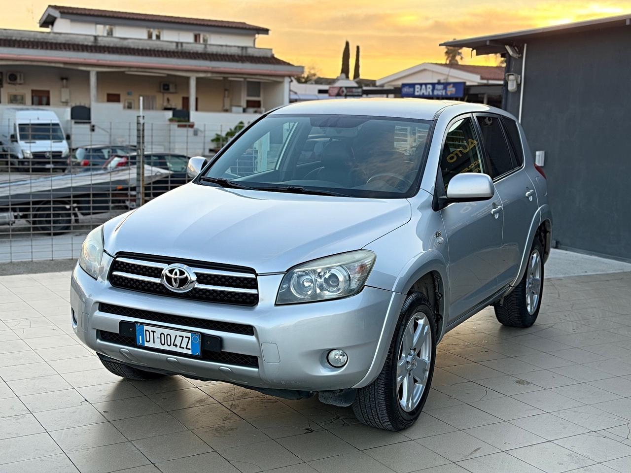 Toyota RAV 4 RAV4 Crossover 2.2 D-Cat 177 CV Luxury Garanzia 12 Mesi