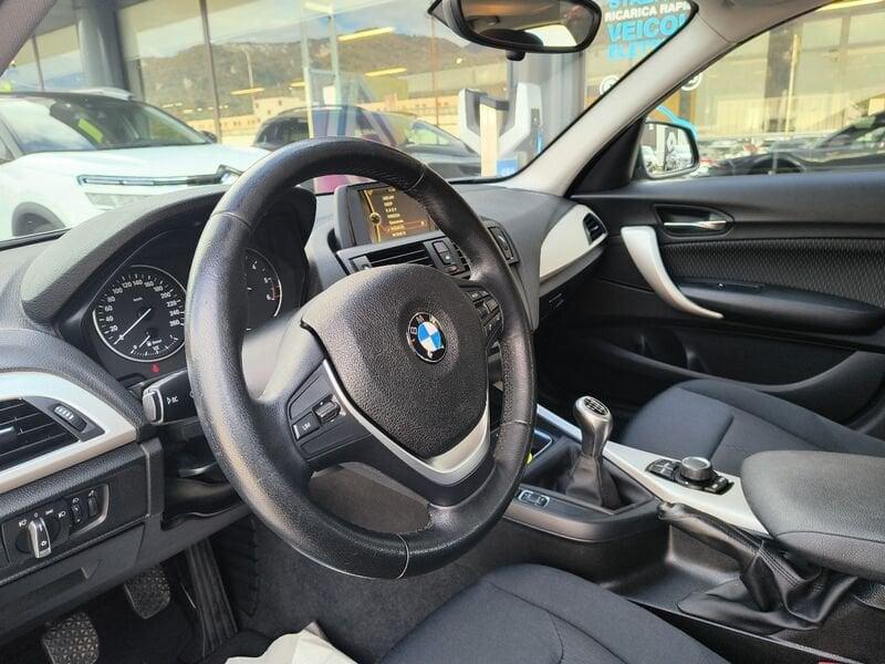BMW Serie 1 118d 5p. Unique