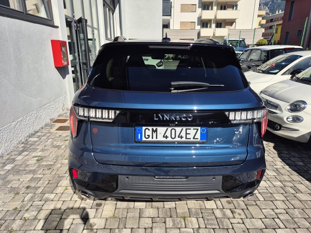 Lynk&co 01 PHEV 261CV
