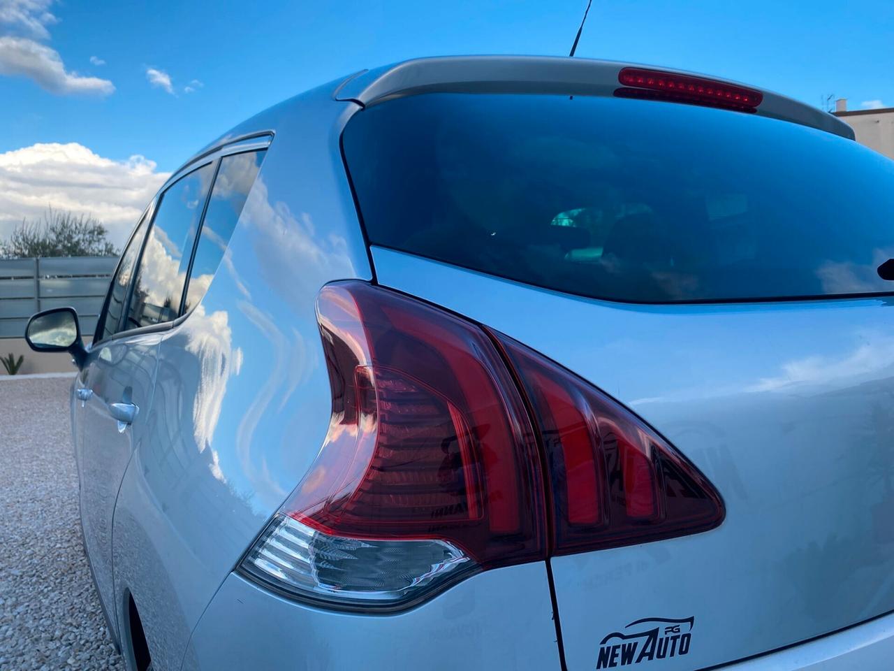 Peugeot 3008 1.6 HDi 115CV Allure