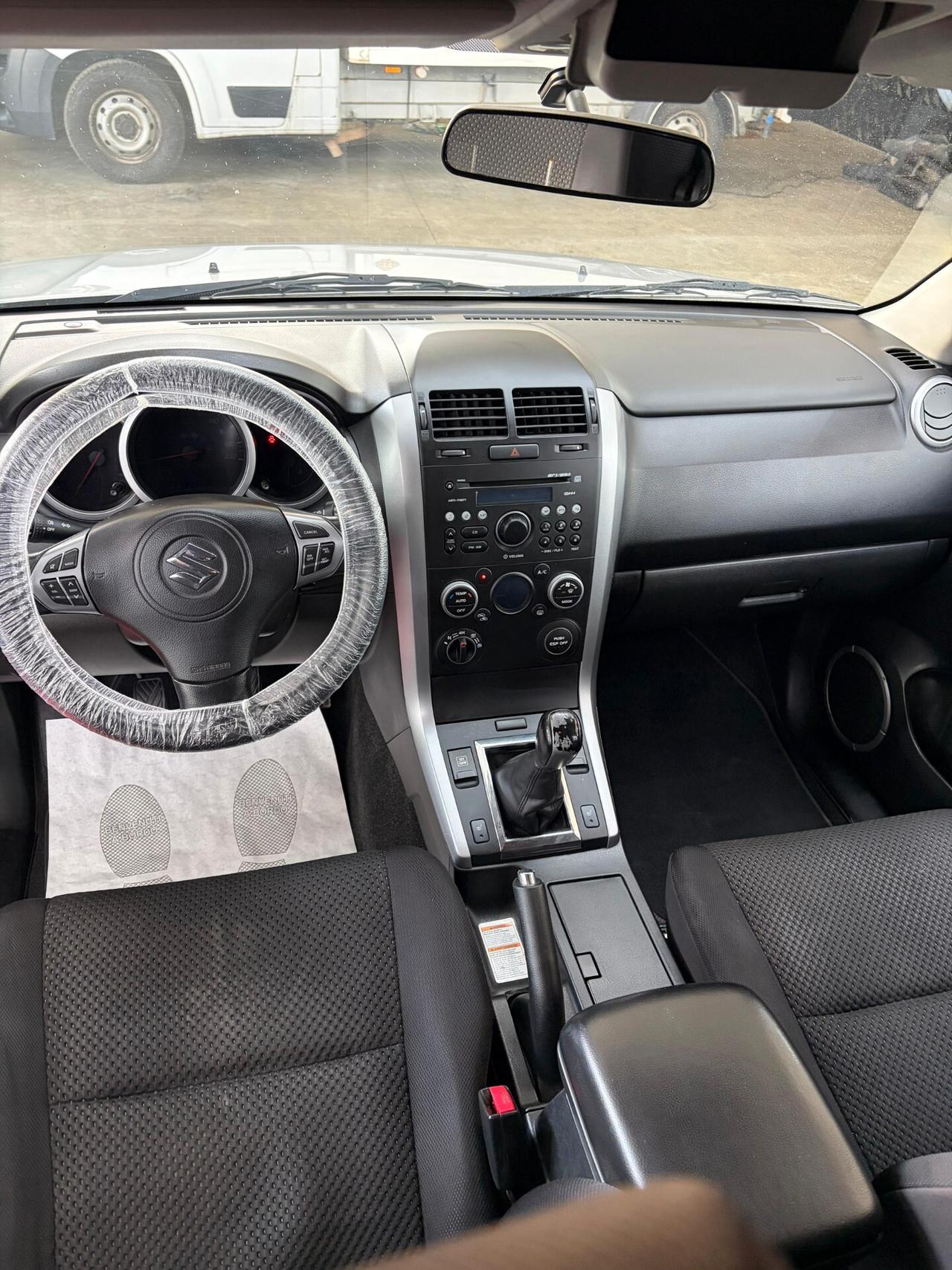 Suzuki Grand Vitara 2012 E5