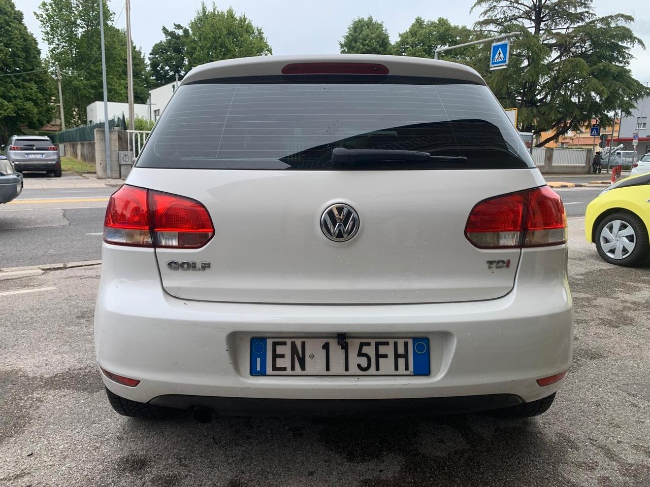 Volkswagen Golf VI 1.6 TDI 5p. Highline Neopat.