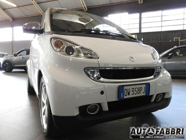 SMART - Fortwo - 1000 52 kW MHD coupé pulse-