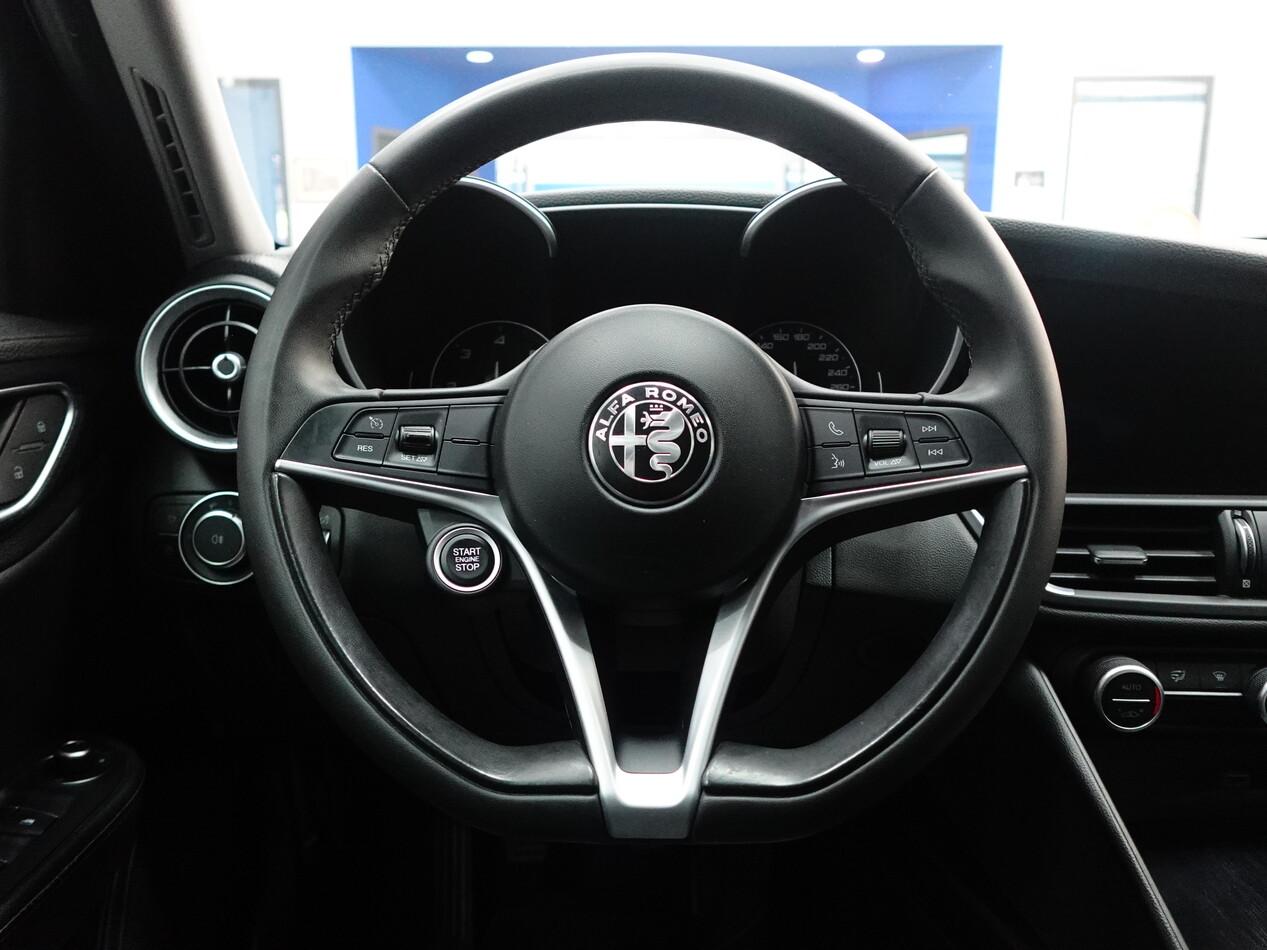 Alfa Romeo Giulia 2.2 MJT 160 CV BUSINESS