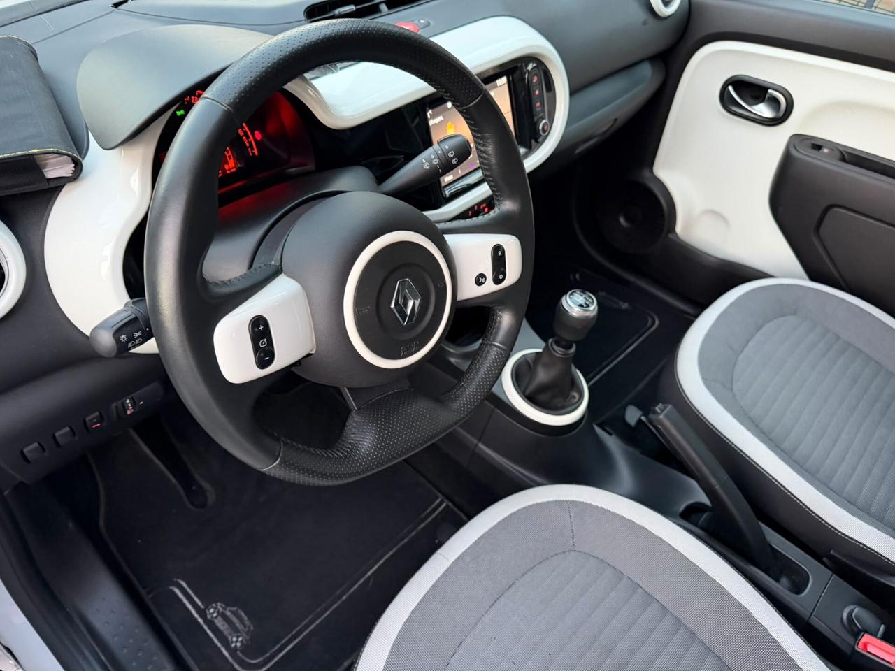 Renault Twingo SCe 65 CV Duel2